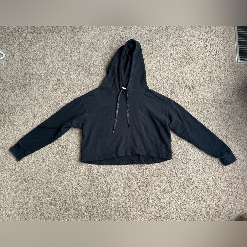 Tavi Nori cropped Black Women's Hoodie